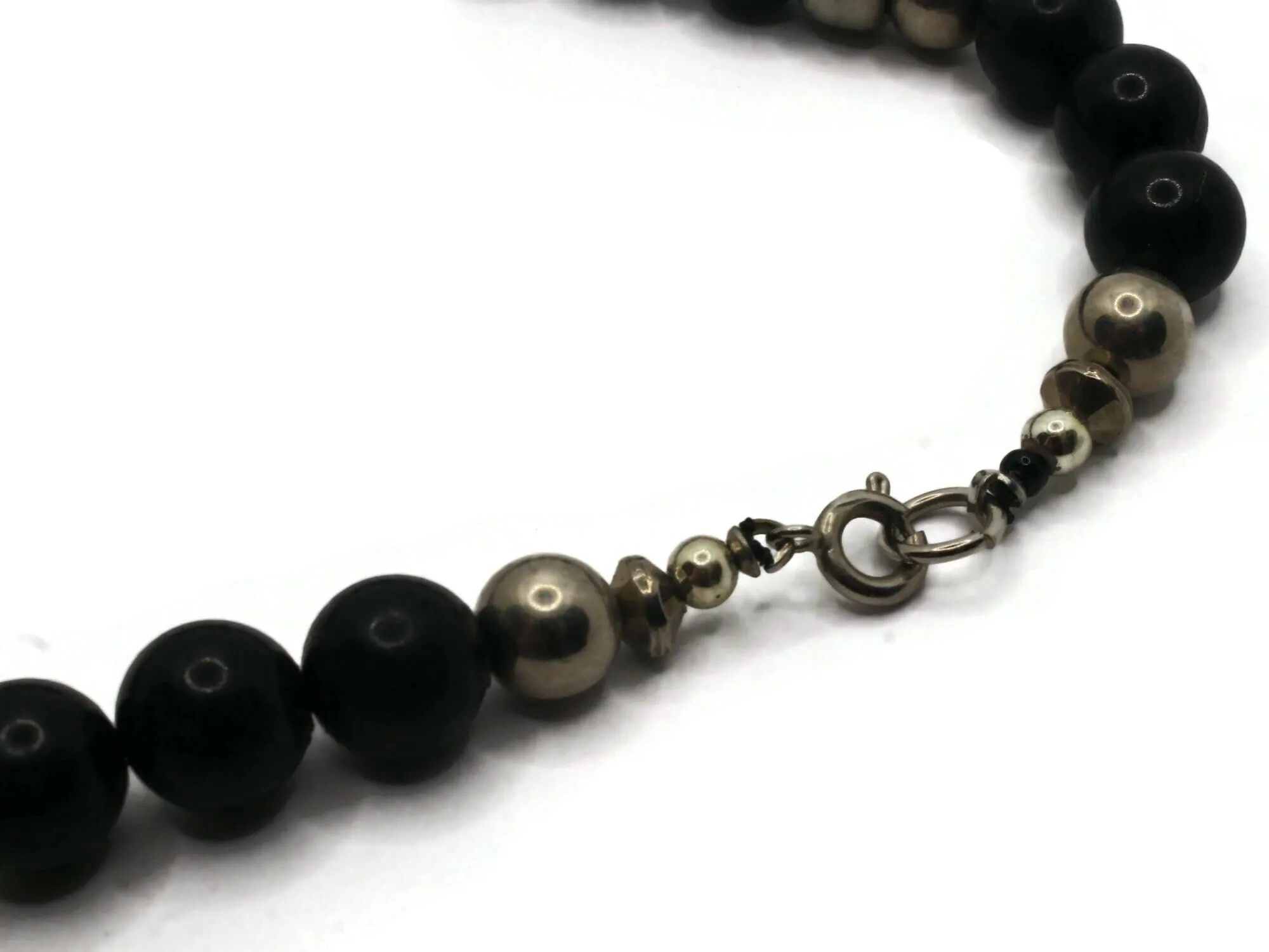 18 Inch Vintage Silver and Black Beaded Necklace