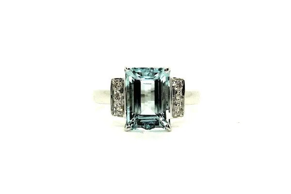 Aquamarine & Diamond Elegant Ring Ad No.0990