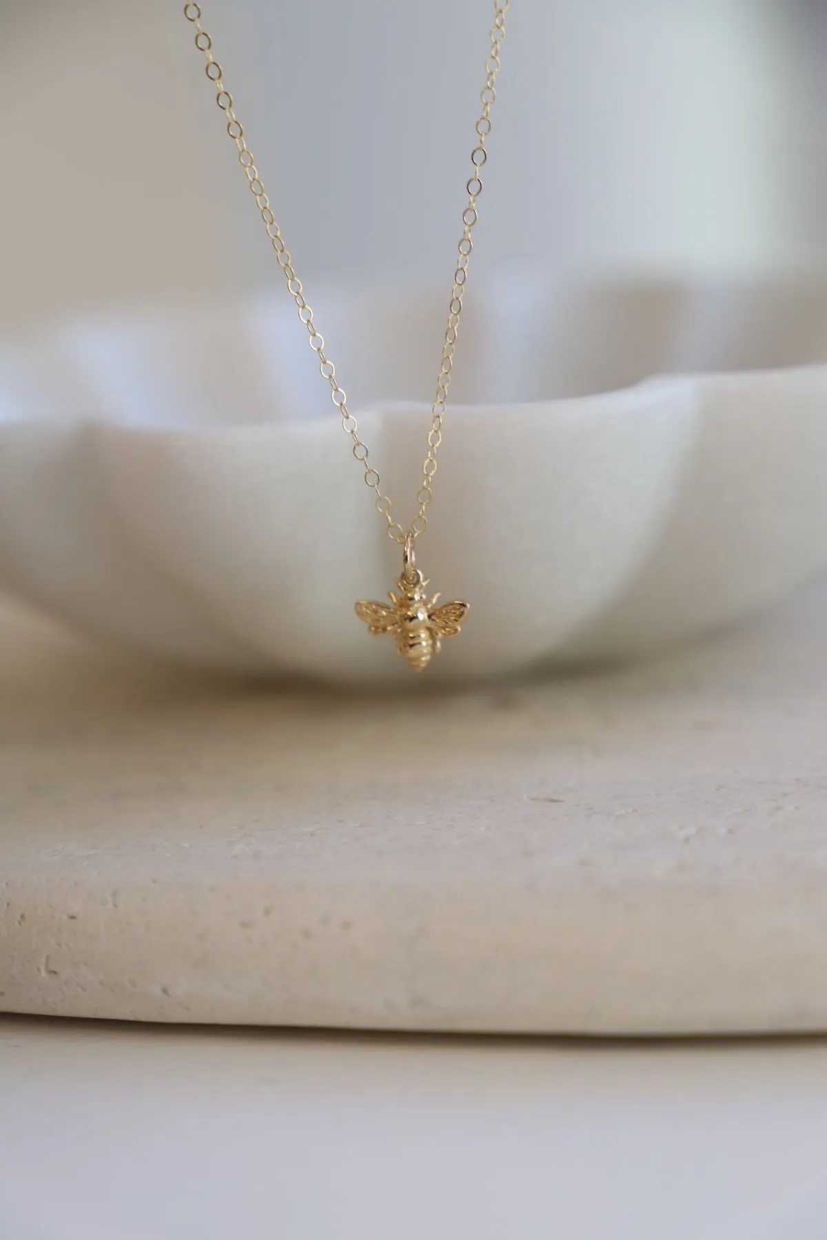 BEE CHARM NECKLACE