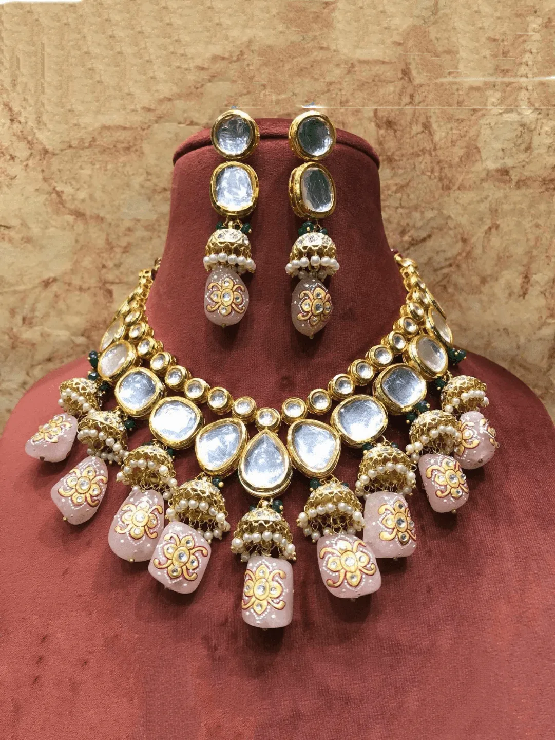 Big Kundan With Jumki Hanging