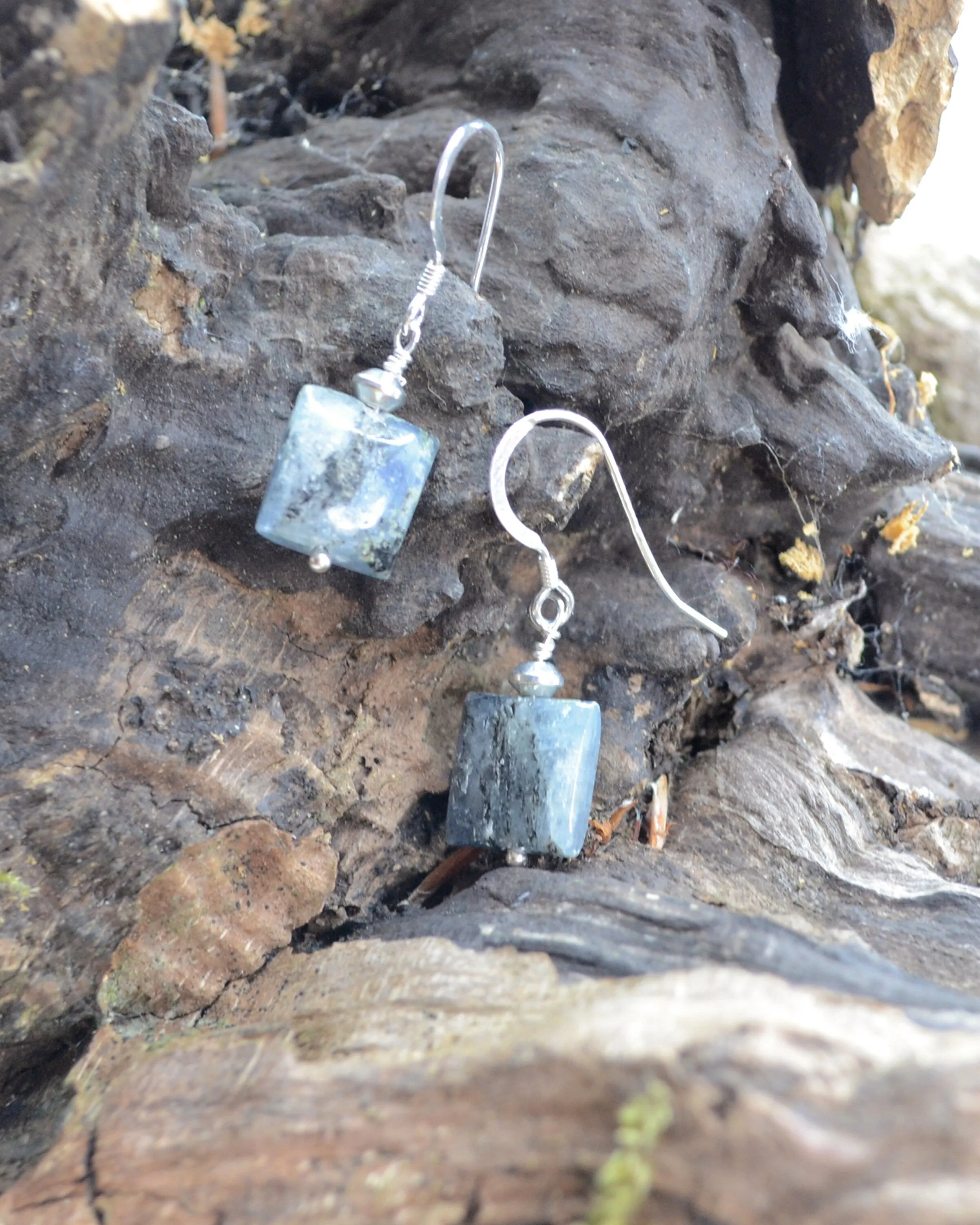 Blue square kyanite and silver earrings, minimalist earrings