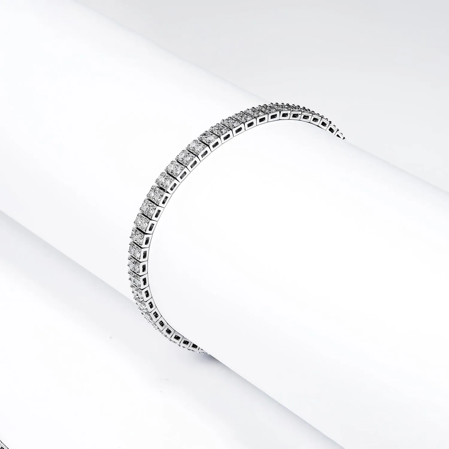 Cleo 3 Carat Round Brilliant Single Row Diamond Tennis Bracelet in 14k White Gold