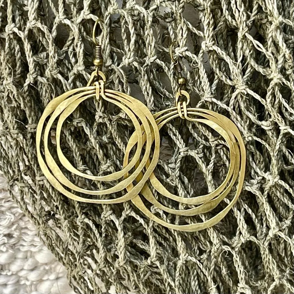 'organic circles' earrings | gold