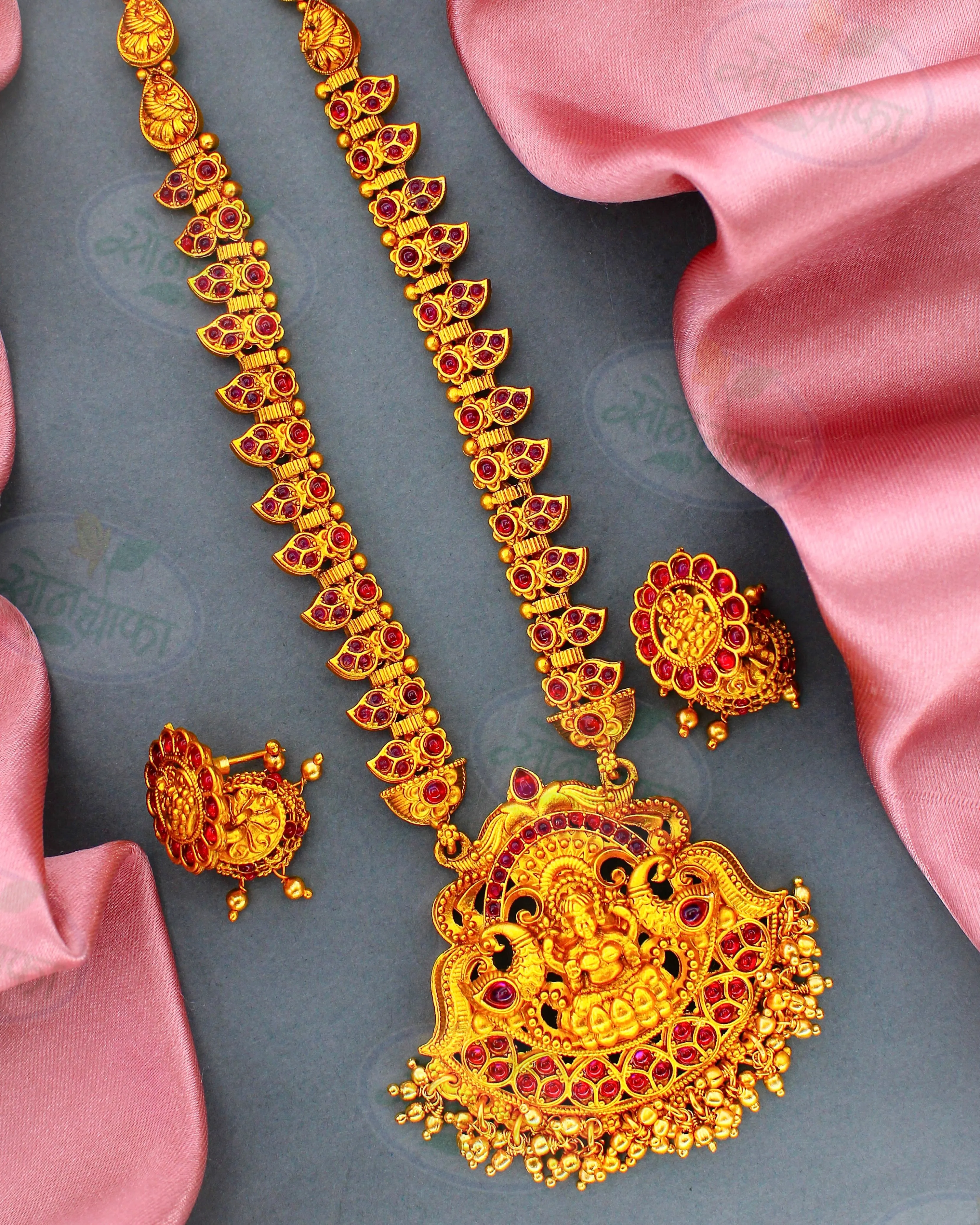 REGAL ENCHANTED PESHWAI NECKLACE