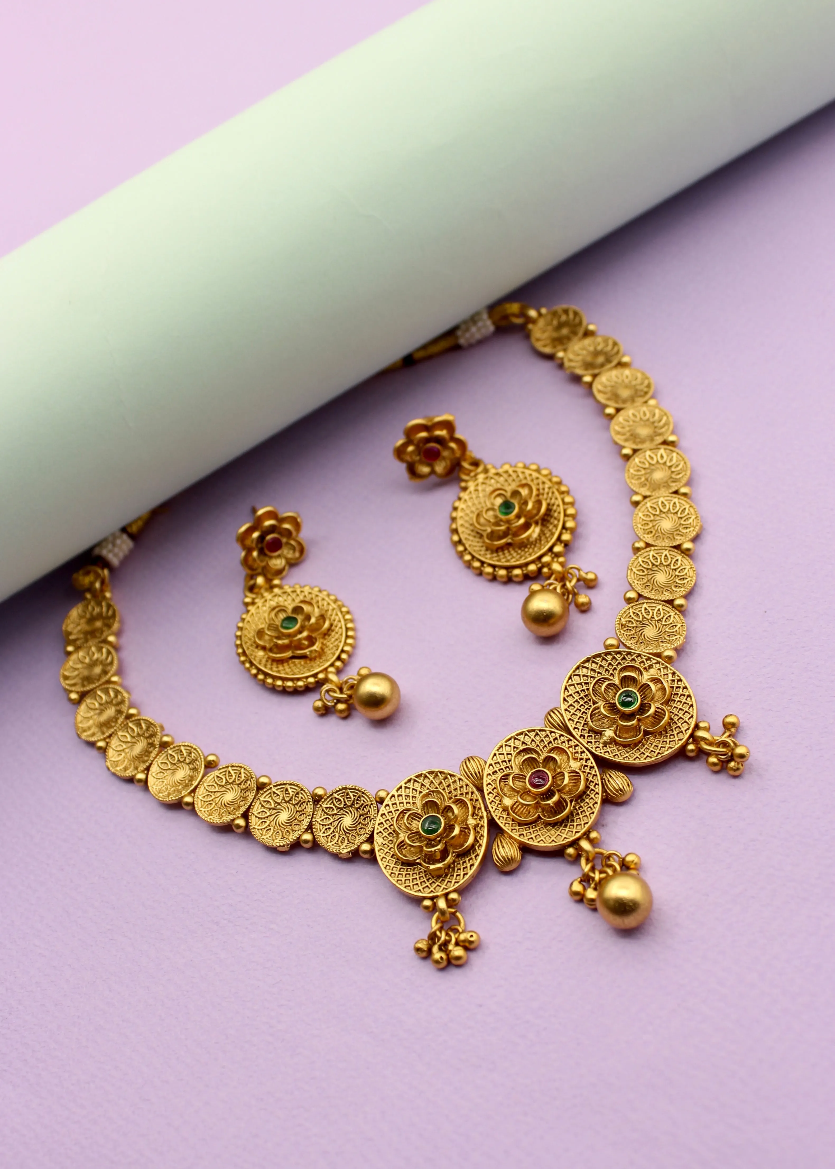 REGAL FLORET RAJWADI NECKLACE