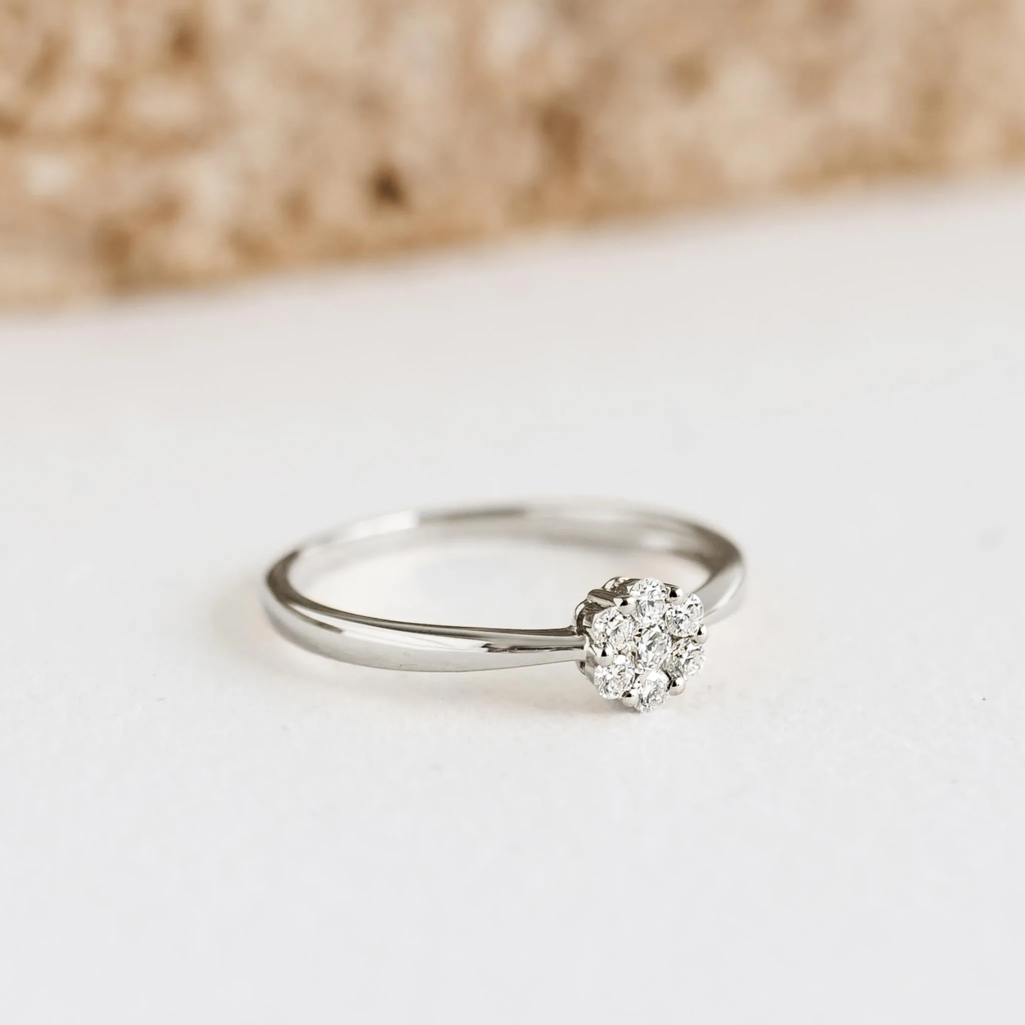 Round Cluster Diamond Ring White Gold - Talia