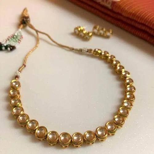 Round Kundan Single Line Necklace