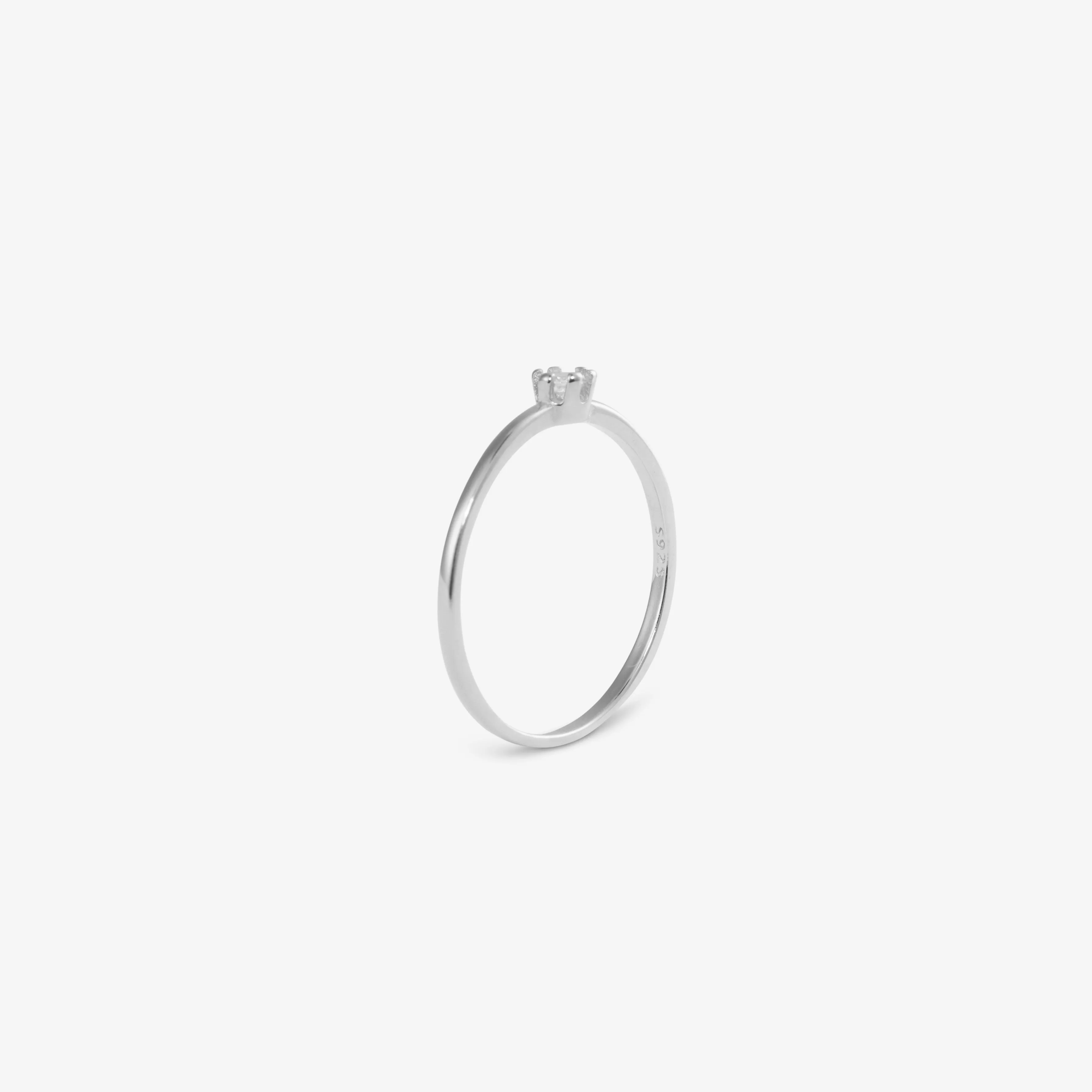 ROUND THIN SOLITAIRE RING Silver