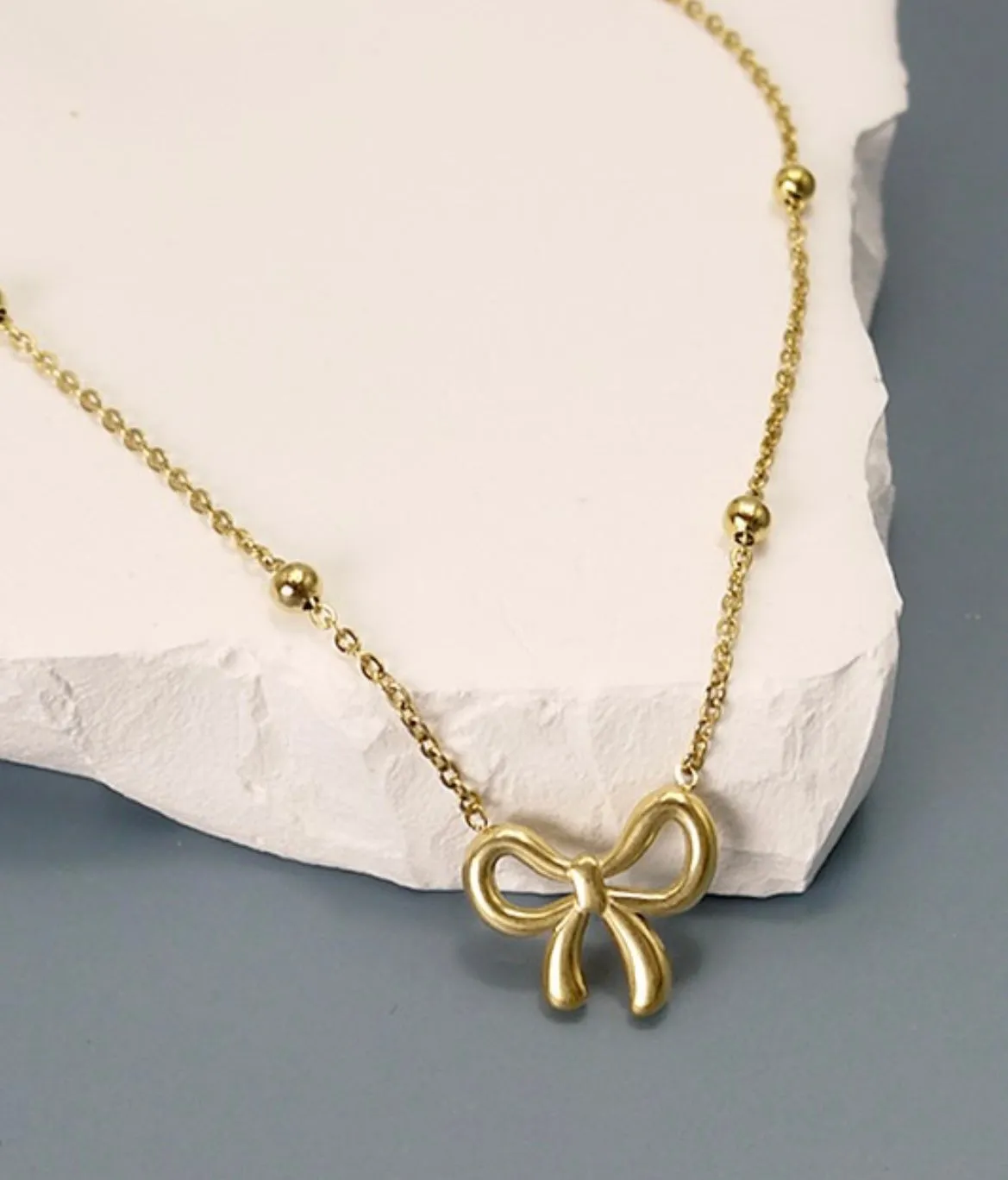 Simple Bow Necklace