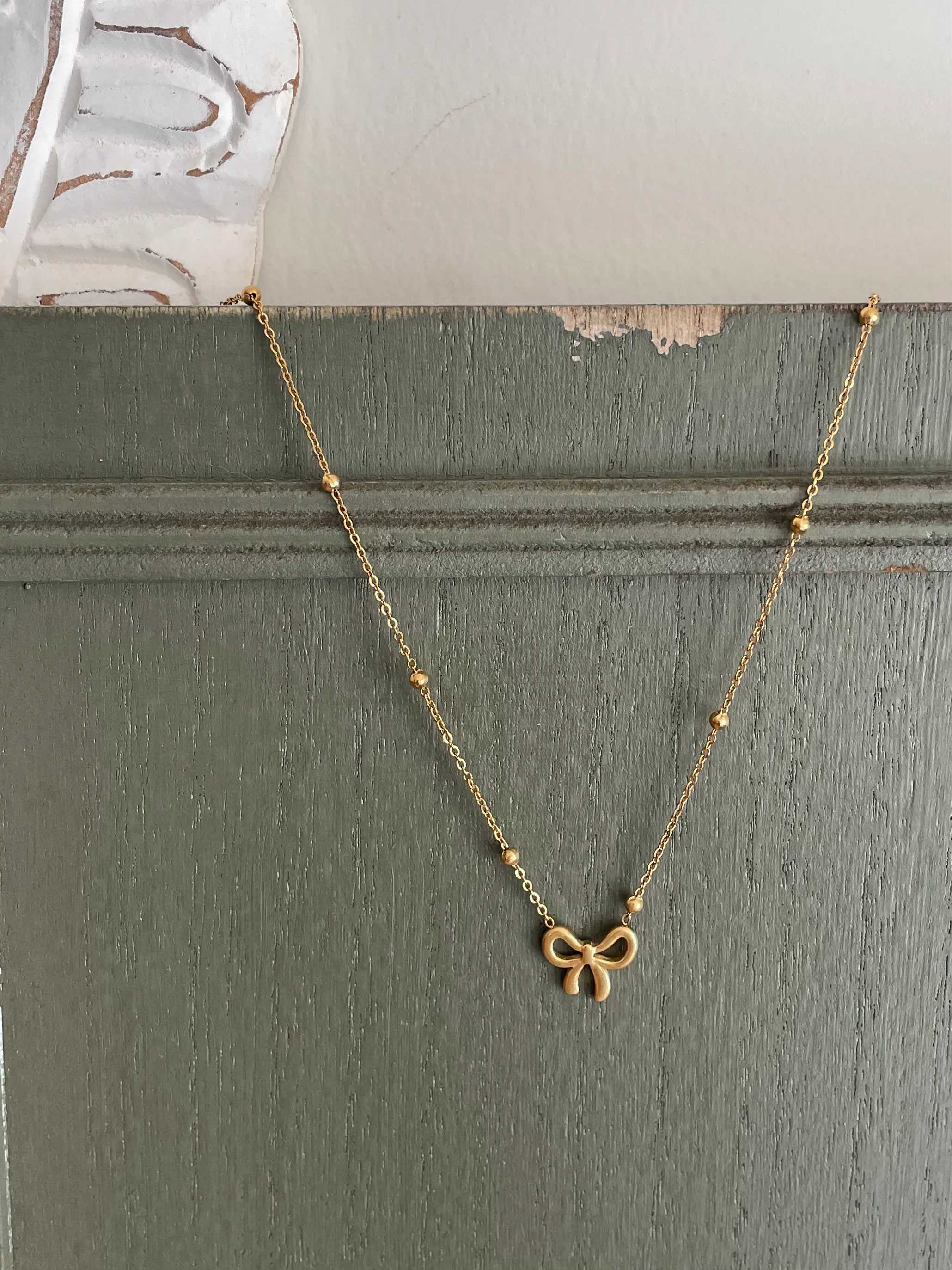 Simple Bow Necklace