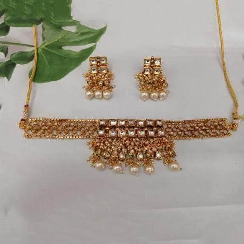 Square Kundna Gold Choker And Earring Set