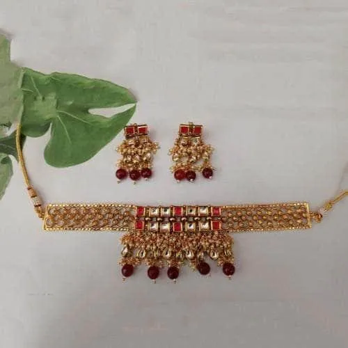 Square Kundna Gold Choker And Earring Set