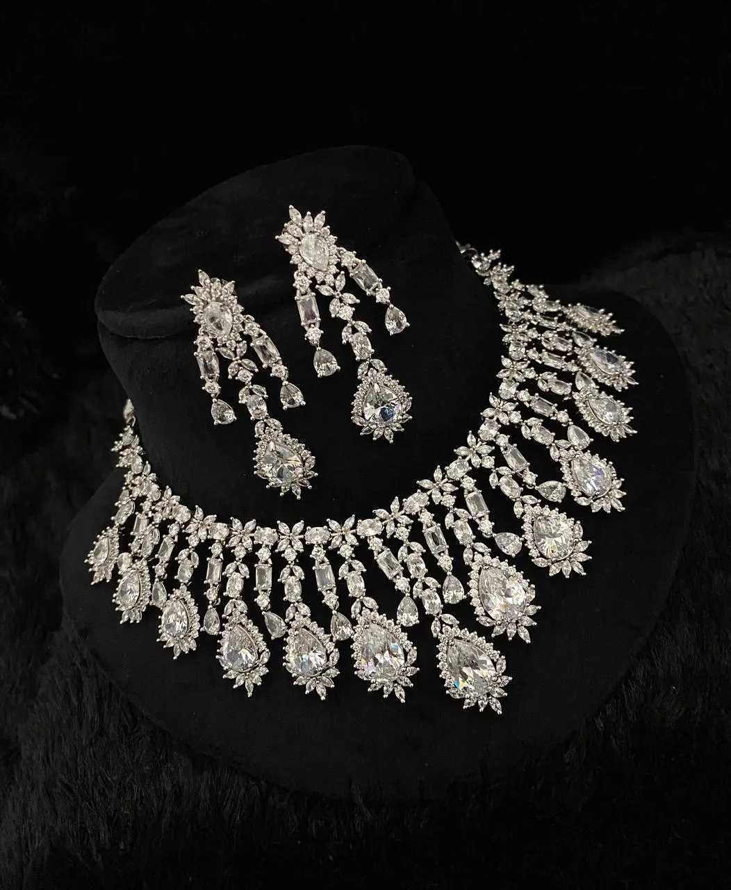 Stunning Crafted Celebrities Polki Choker Earrings Set, Crafted Bridal Jewellery, Bollywood Polki Jewellery, Polki Earrings Set, Pakistani Jewelry, Indian Jewelry, Polki Wedding Choker